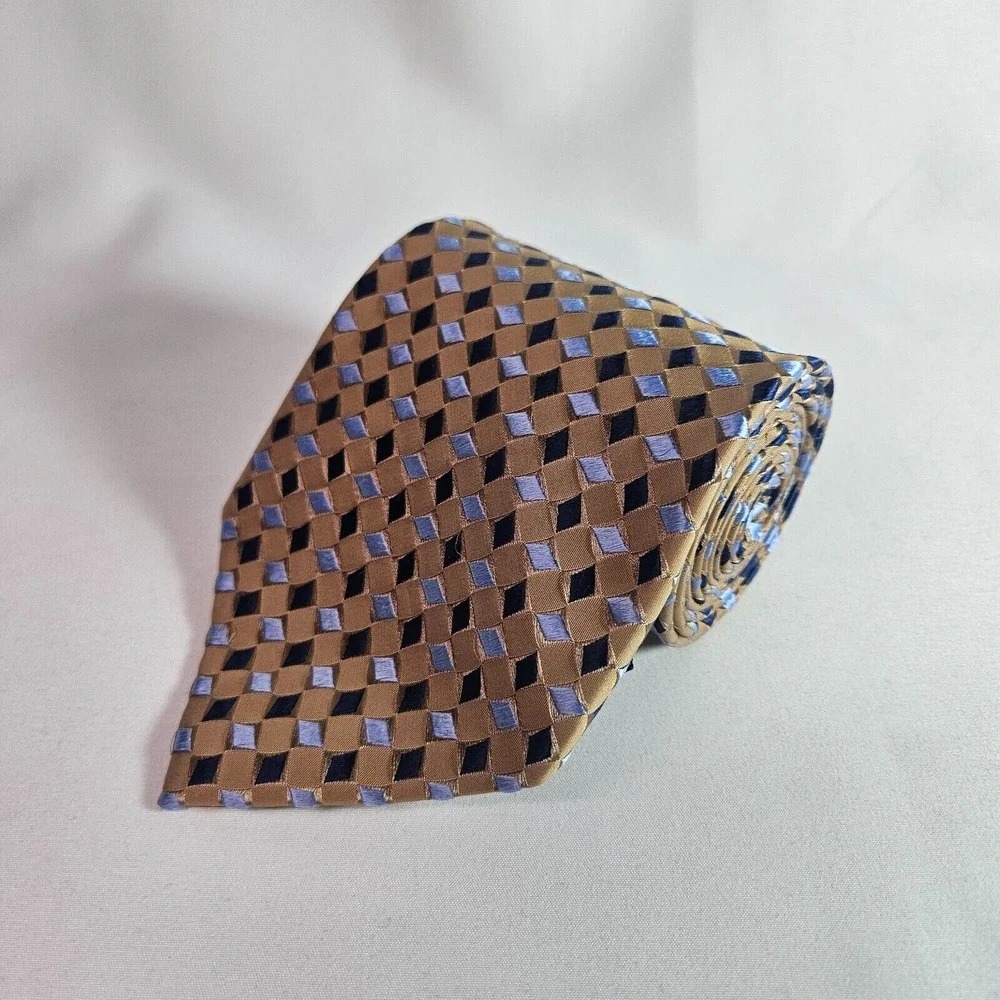 Geoffrey Beene 100% Silk Hand Made‎ Tie Geometric Gold 4